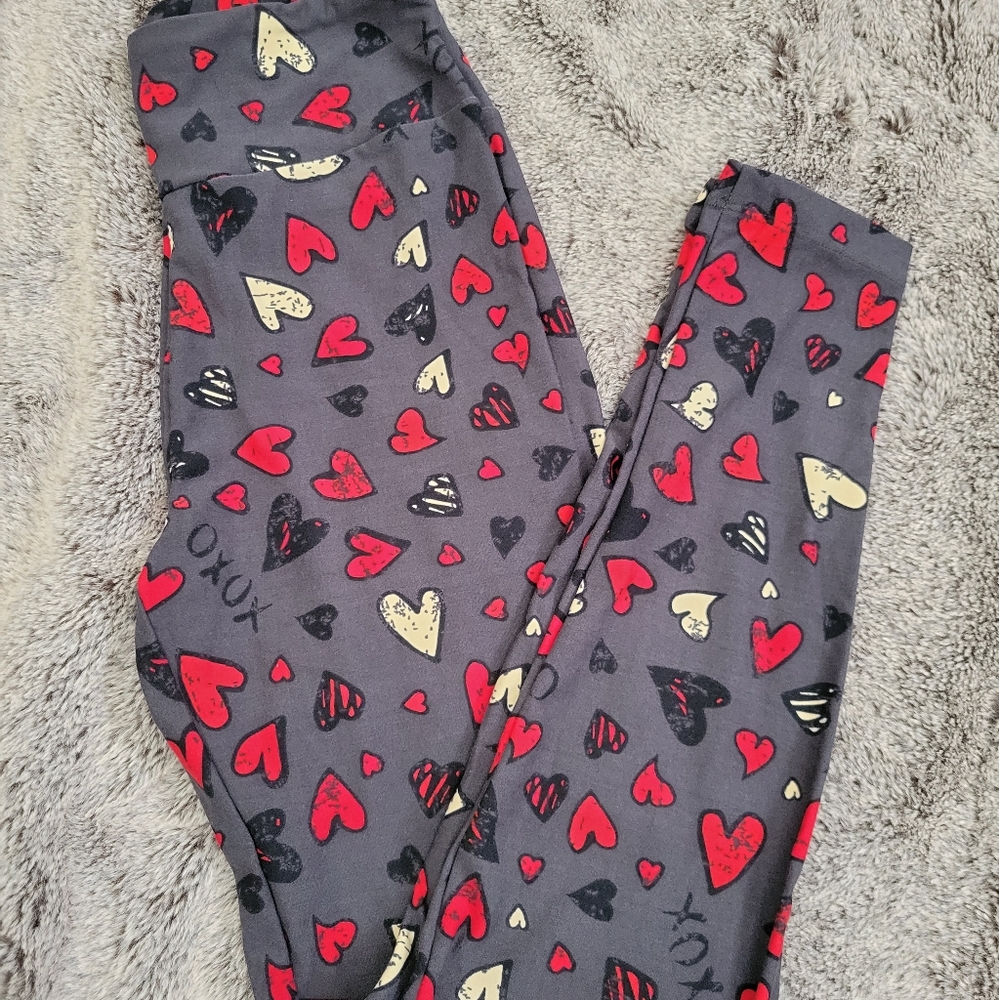 LulaRoe Leggings Hearts Valentine's Love